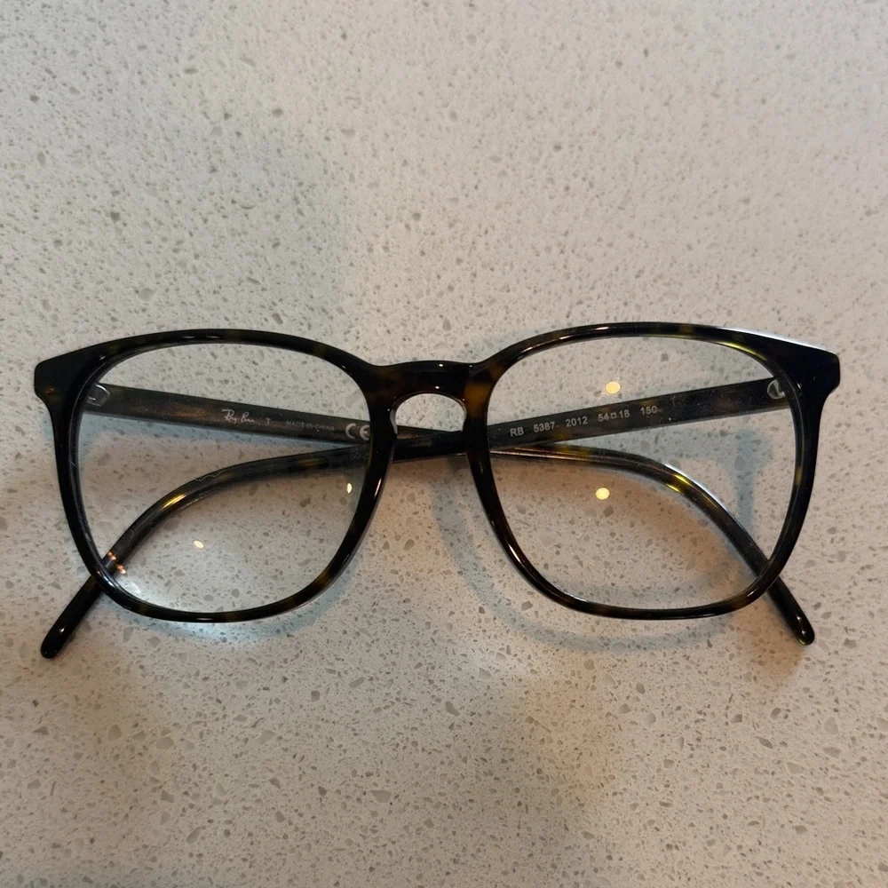 Ray-Ban Tortoise Shell Glasses - Picture 4 of 7